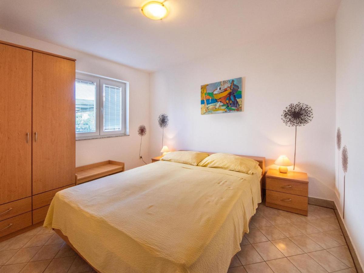 Jasna-5 By Interhome Apartamento Pinezići