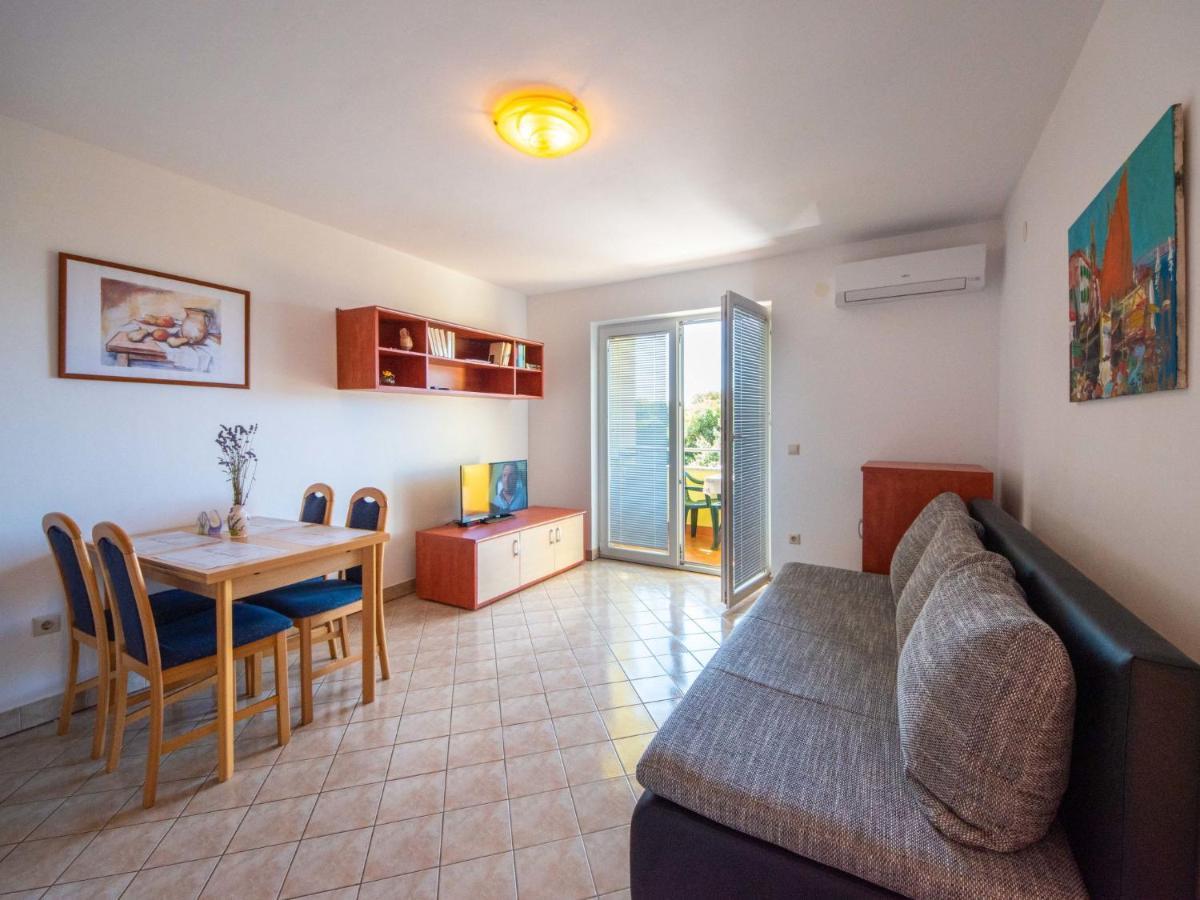 Jasna-5 By Interhome Apartamento Pinezići